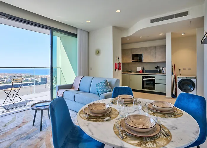 Sweet Urban Escape In St Julians Malta *